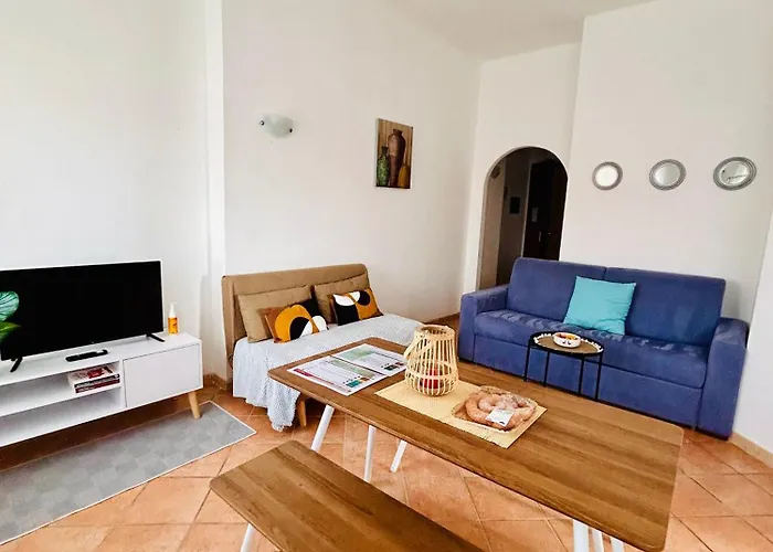 Centro Lägenhet Olbia